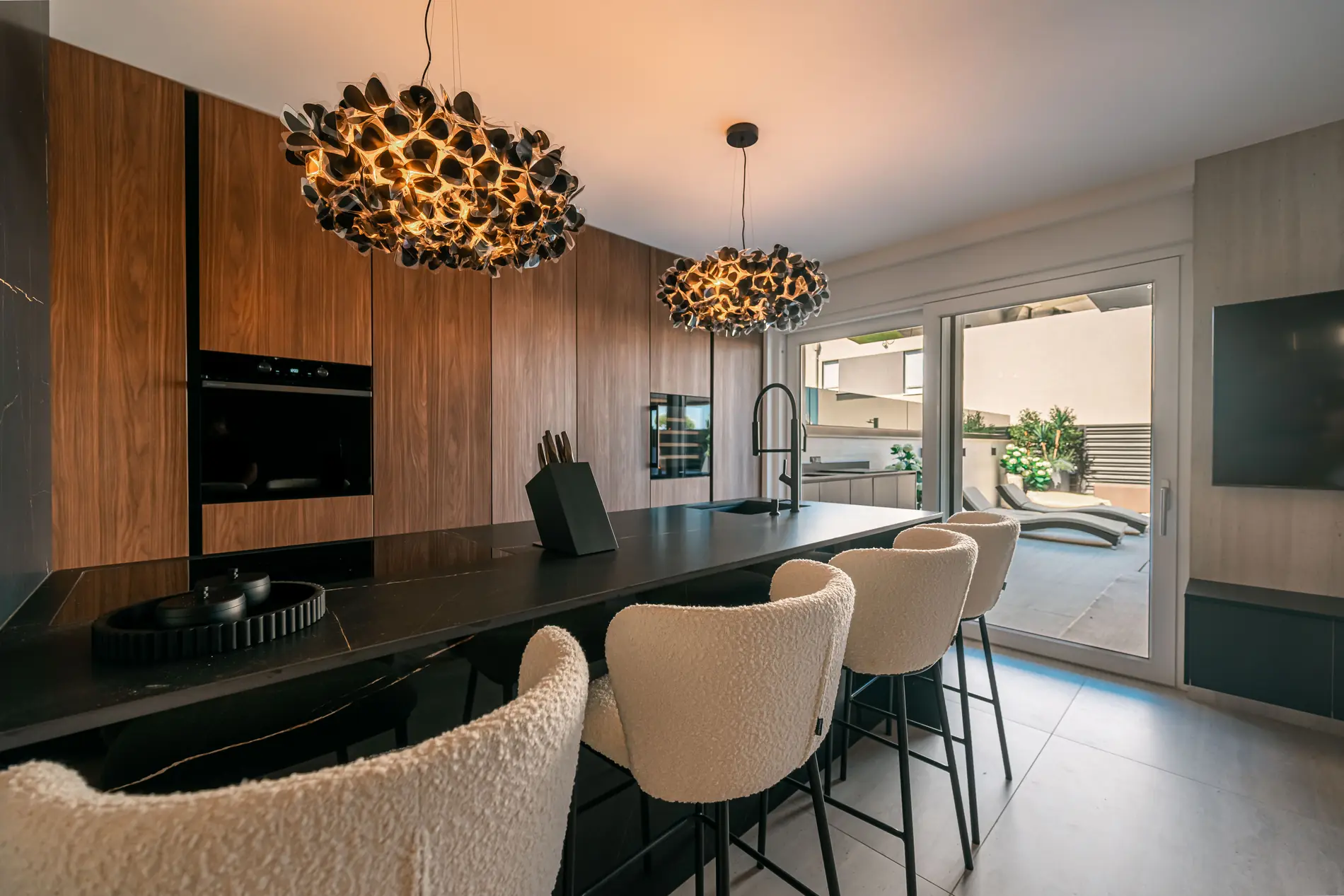 Velora — kitchen island